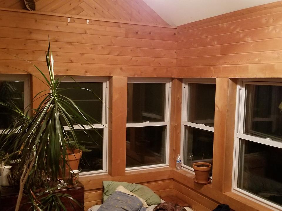 2nd image of 417 Prospect St #3