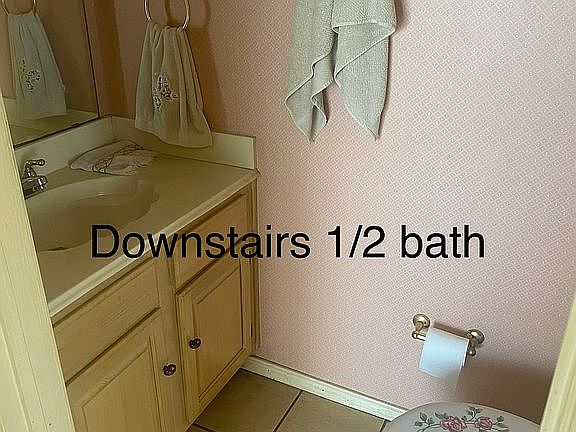 5th image of 1525 Collin Dr