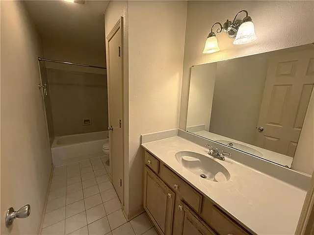 318 Hammond St — Photo 13