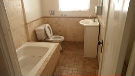 2nd image of 5863 Gaviota Ave