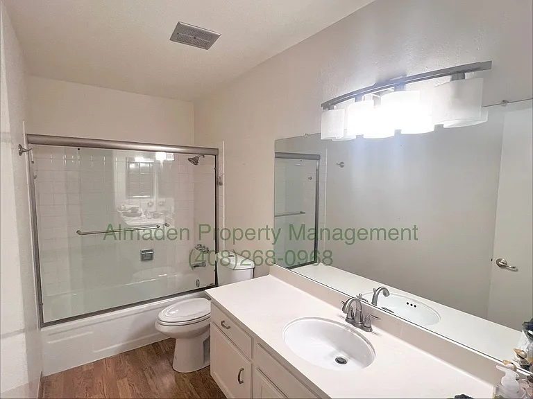1135 Silver Oak Ct — Photo 16