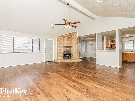 2nd image of 2661 Claremont Dr