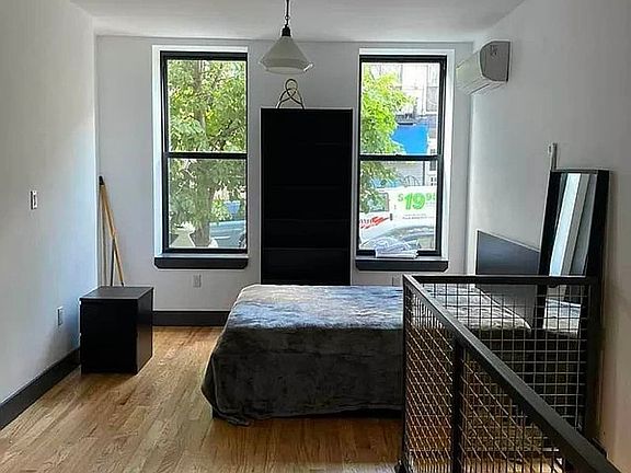 4th image of 294 Grove St #1G