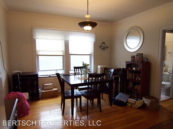 3rd image of 4621 N Leavitt St #3