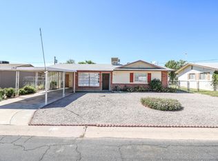 190 Peretz Cir, Morristown, AZ 85342