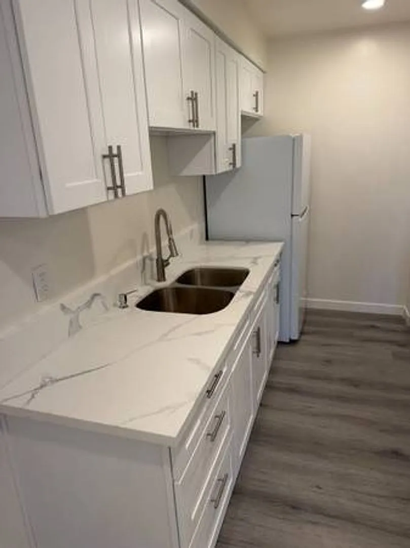 THG 433, LLC — Photo 3