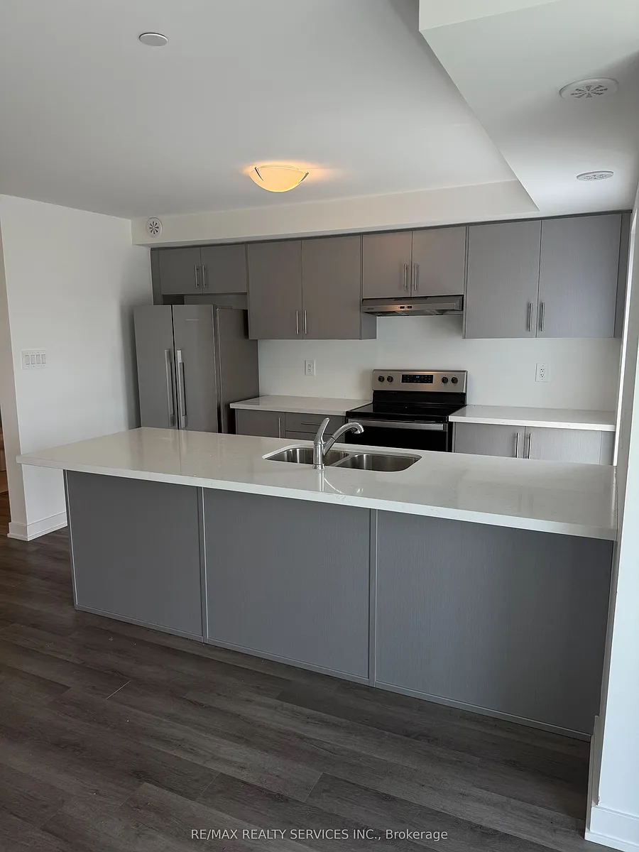Building Photo - 5 Romilly Ave