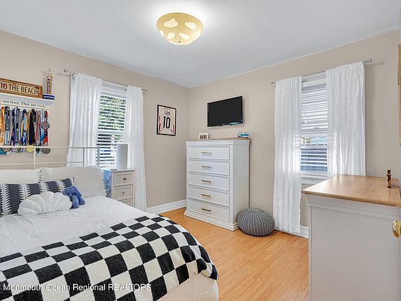 5th image of 173 Mckinley Court