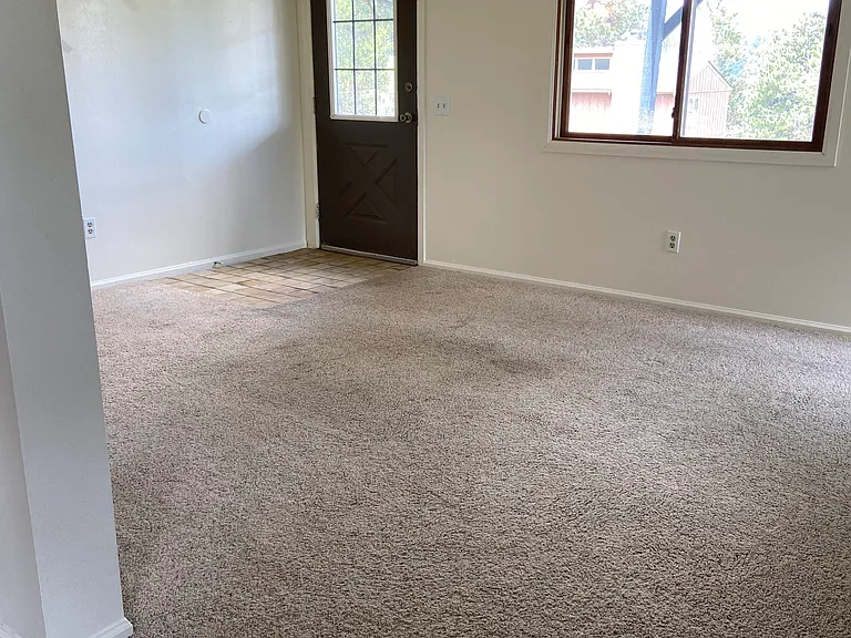 30599 Hilltop Dr #30599 — Photo 7
