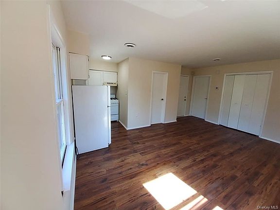 3rd image of 60 Church St APT 3