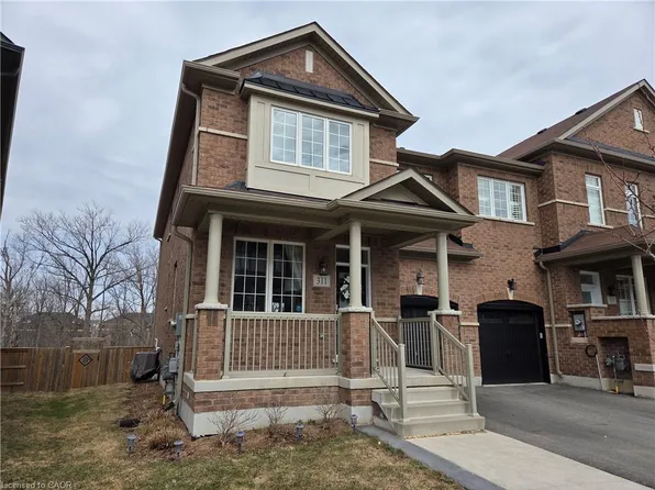 311 Humphrey St, Hamilton, ON L8B 0G7