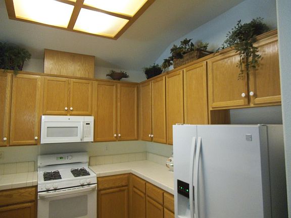 5th image of 9638 Theresa Cir