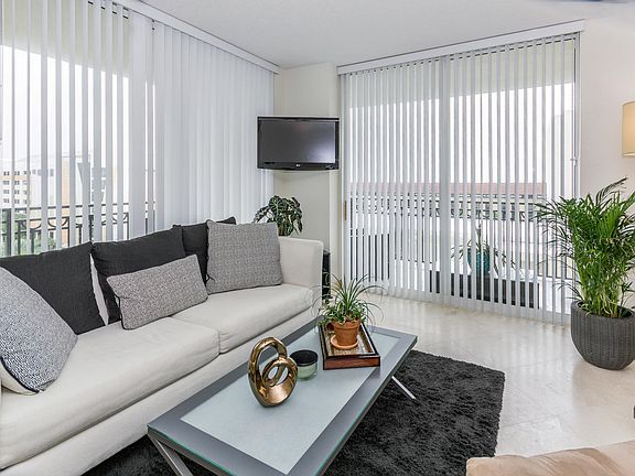 5th image of 550 Okeechobee Blvd APT 722