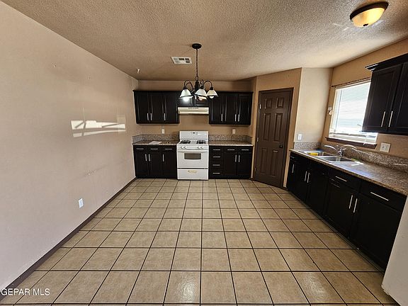 5th image of 9275 Leonardo Ave #A
