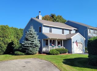 28 Sturbridge Hills Rd, Sturbridge, MA 01566