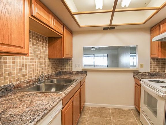 3rd image of 2971 Estancia Blvd APT 211