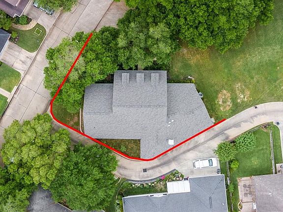 3rd image of 4603 Lake Village Dr