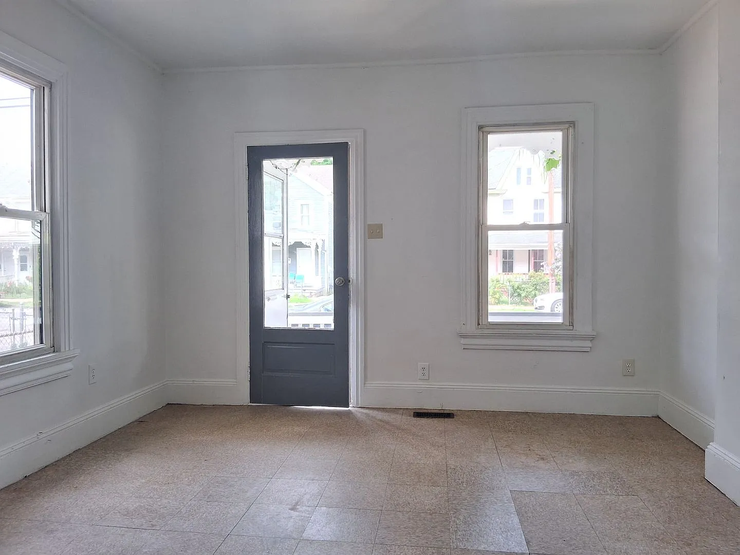 Spacious 3 Bedroom House For Rent In Bridgeton $1650 — Photo 3