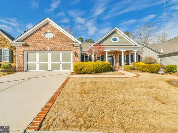 6404 Falling Water Ln, Hoschton, GA 30548