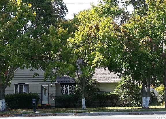 2nd image of 1139 William Floyd Pkwy