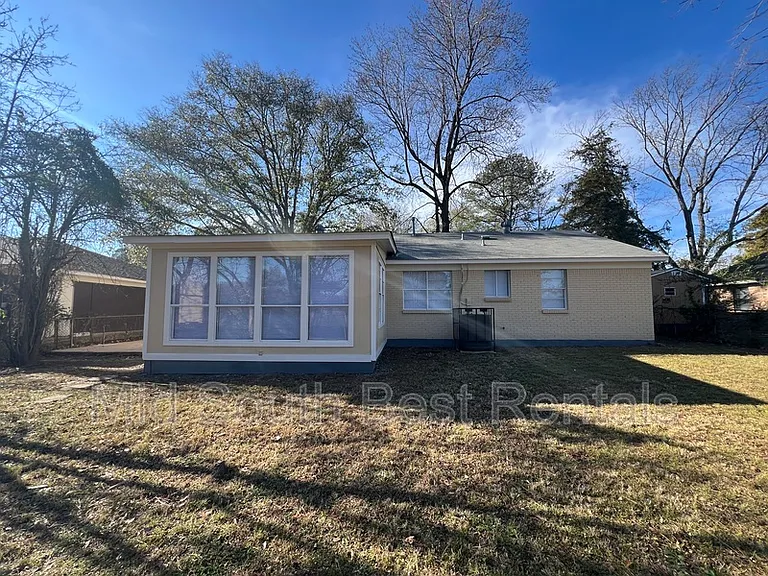 4330 Merlcrest Cv — Photo 16