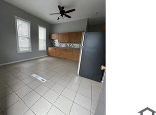 7543 S Kenwood Ave #1, Chicago, IL 60619