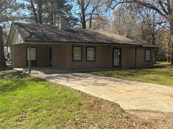 221 Yellowstone, Livingston, TX 77351
