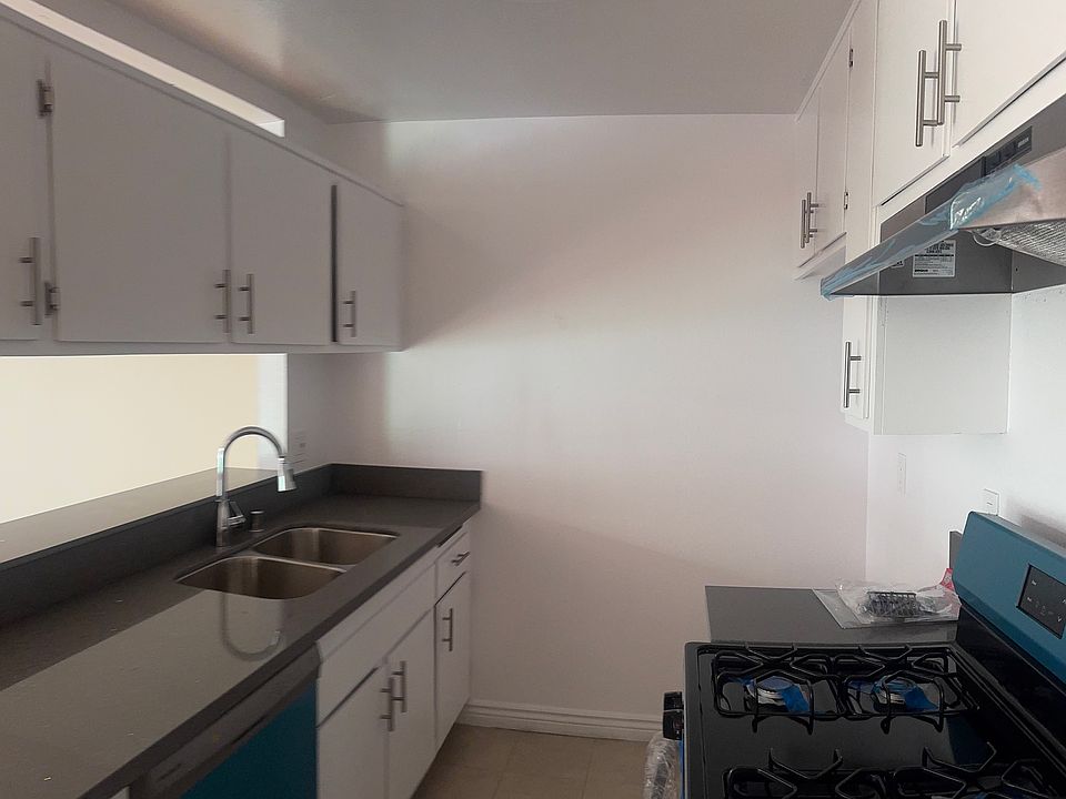 1st image of 636 W Wilson Ave APT 102