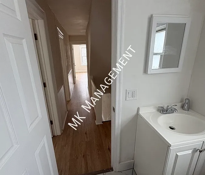 513 N Irving Ave — Photo 8