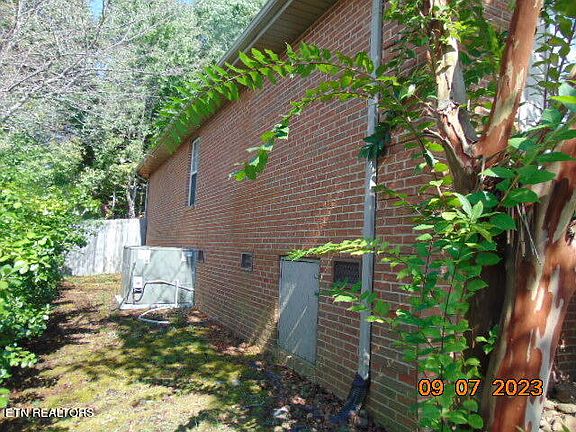 2nd image of 1412 Tainan Dr