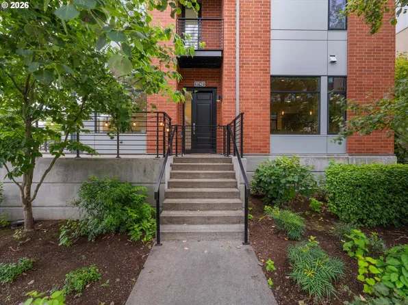 1742 NW Riverscape St #1742, Portland, OR 97209