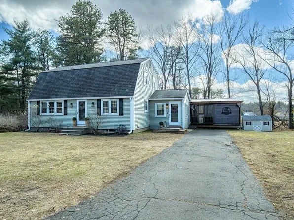 30 Deepwoods Dr, Westfield, MA 01085