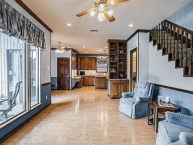 4652 Portrait Ln — Photo 8