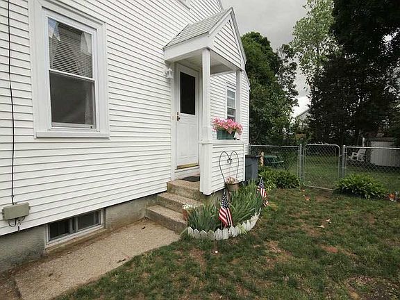 2nd image of 12 Rosemere Dr