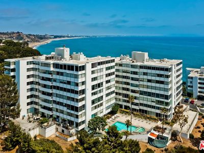 17366 W Sunset Blvd APT 206, Pacific Palisades, CA, 90272