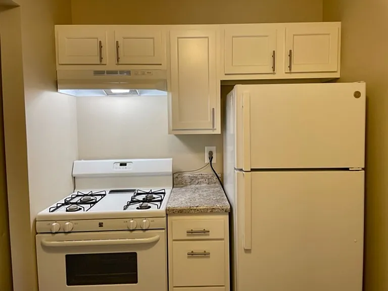 Oak Valley Apartments — Photo 44