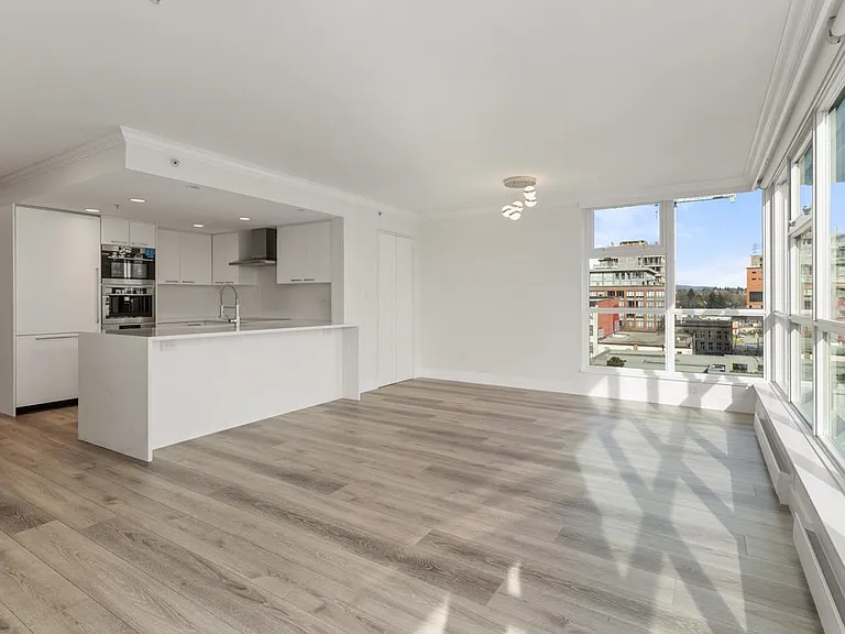 125 Milross Ave #704 — Photo 6