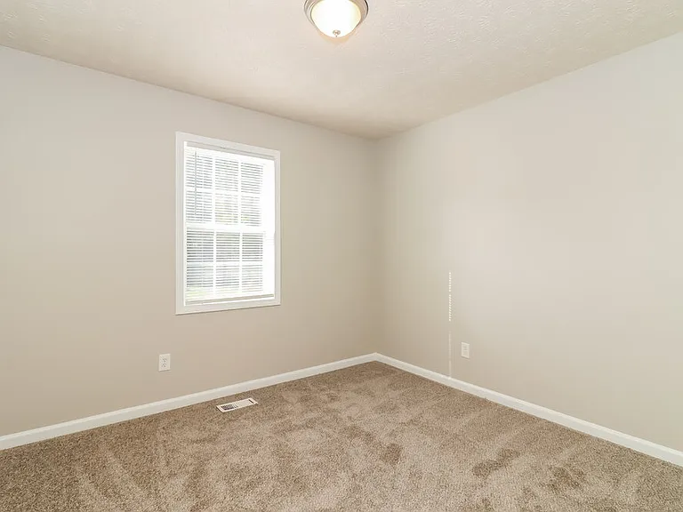 375 Fairview Dr — Photo 14