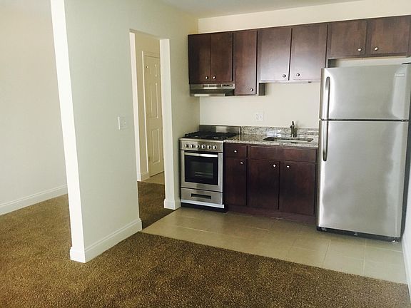 2nd image of 5858 W Fullerton Ave #5858206