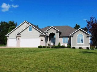 12 Pinehurst Cir, Ottumwa, IA 52501