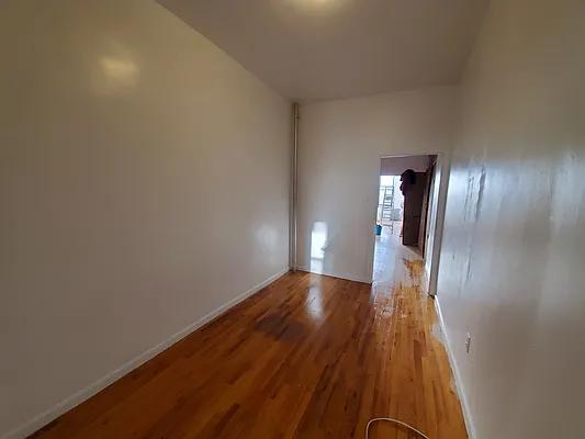 Rented by Nooklyn NYC LLC | media 13