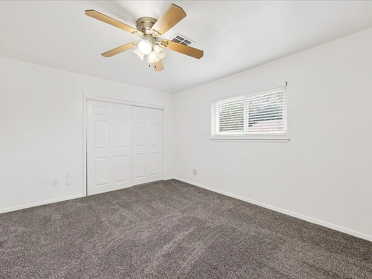 5025 Romford Dr — Photo 37