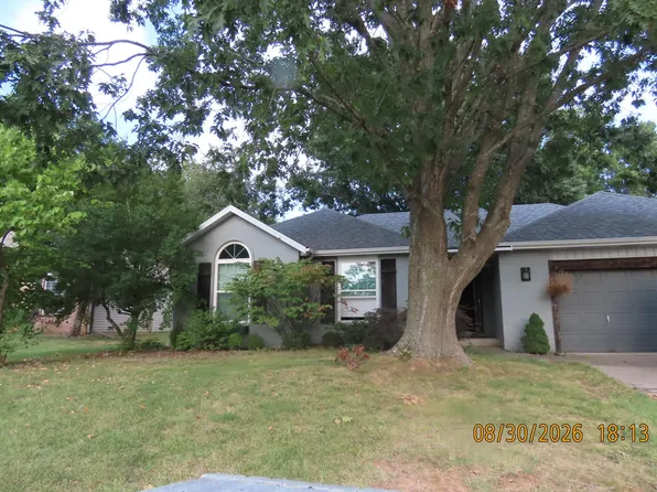 5670 S Jefferson Avenue, Springfield, MO 65810