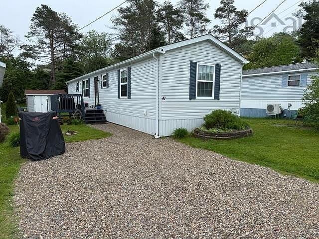 1st image of 41 Heather St