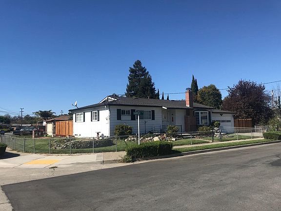 2nd image of 35577 Garrone Pl