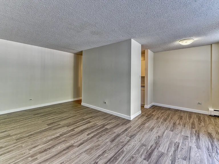 738 14th Ave SW #4C — Photo 15