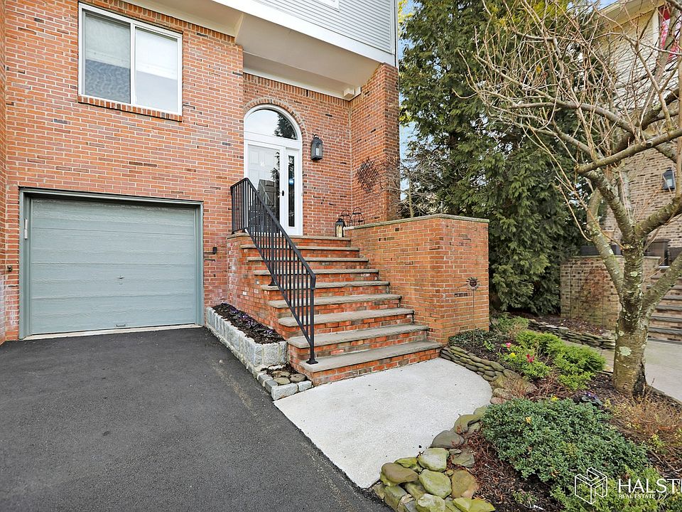 1st image of 16 Mount Vernon Sq #16