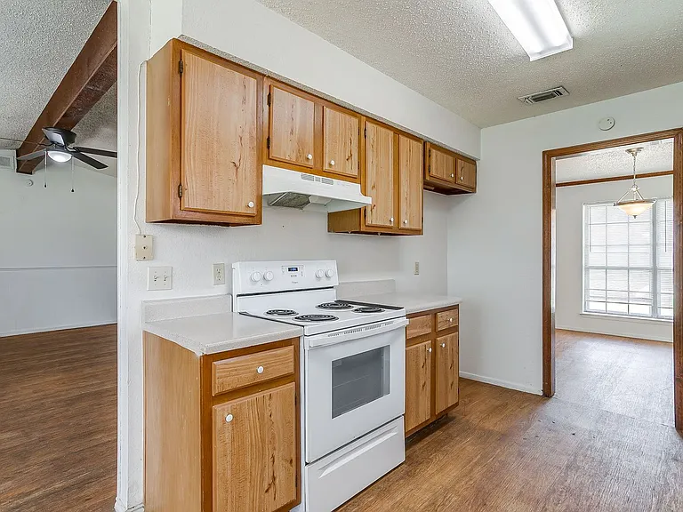7221 Church Park Dr — Photo 9