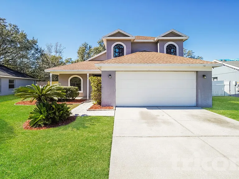1330 Gangplank Dr — Photo 1
