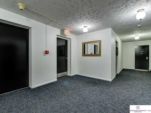 5th image of 500 S 37th St APT 402